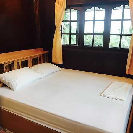 Sunyo Garden Guesthouse Baan Tai Buitenkant foto