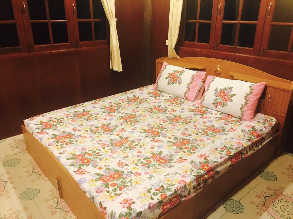 Sunyo Garden Guesthouse Baan Tai Buitenkant foto